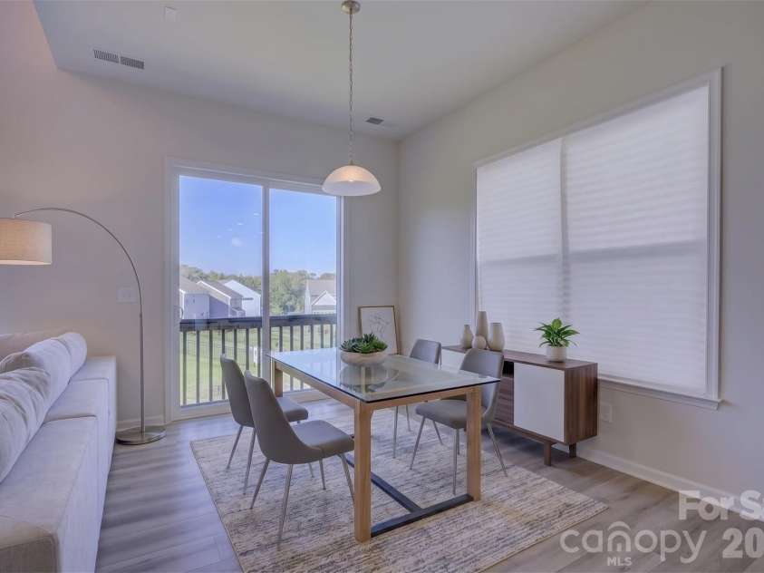 17910 Wilbanks Drive, Charlotte, NC 28278.  MLS# CAR4412553, YatesRealty ID 48967. 