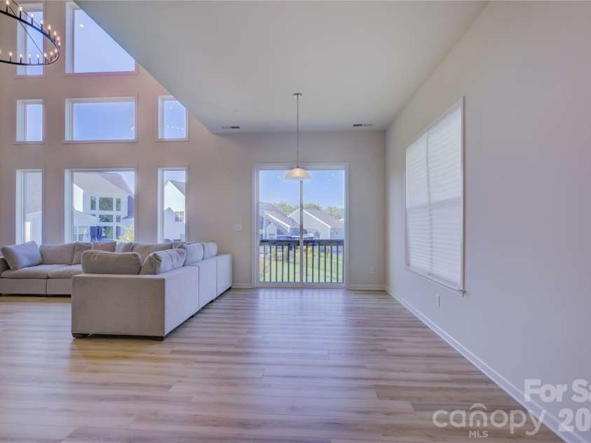 17910 Wilbanks Drive, Charlotte, NC 28278.  MLS# CAR4412553, YatesRealty ID 48967. 