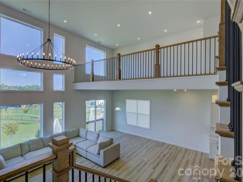 17910 Wilbanks Drive, Charlotte, NC 28278.  MLS# CAR4412553, YatesRealty ID 48967. 