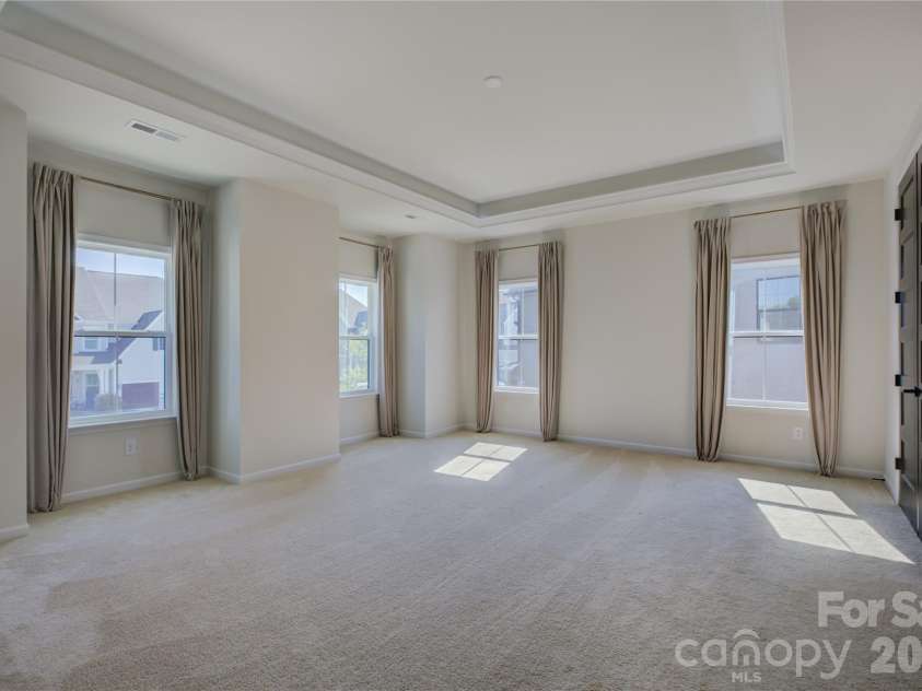 17910 Wilbanks Drive, Charlotte, NC 28278.  MLS# CAR4412553, YatesRealty ID 48967. 