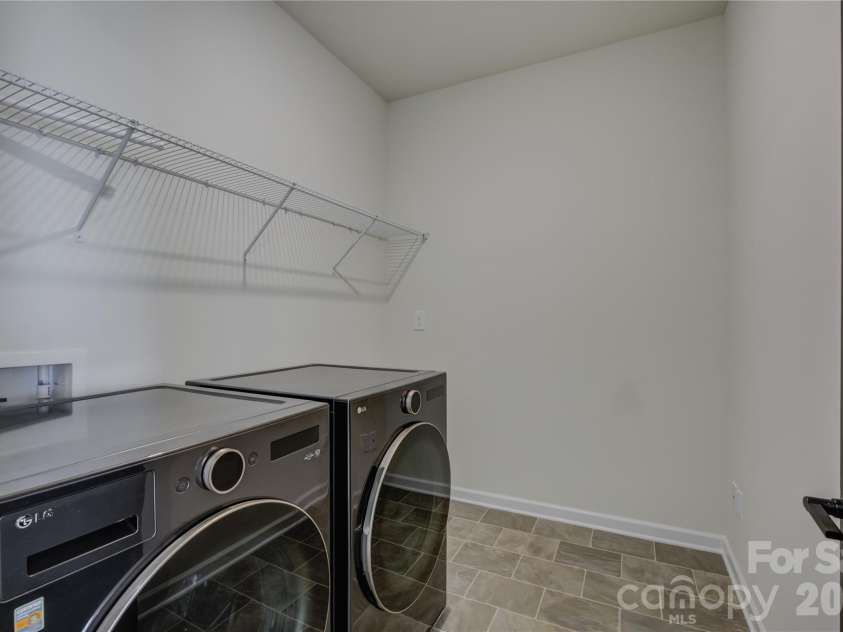 17910 Wilbanks Drive, Charlotte, NC 28278.  MLS# CAR4412553, YatesRealty ID 48967. 