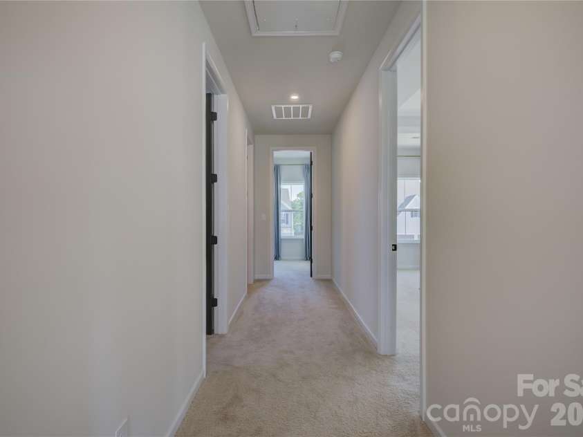 17910 Wilbanks Drive, Charlotte, NC 28278.  MLS# CAR4412553, YatesRealty ID 48967. 
