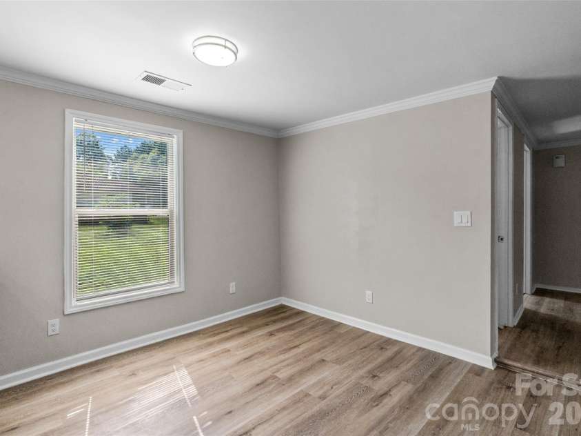 6124 Old Mt Holly Road, Charlotte, NC 28208.  MLS# CAR4421243, YatesRealty ID 48968. 