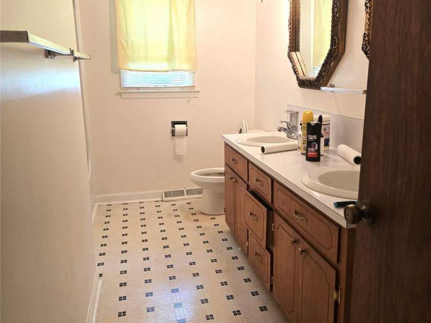 1603 Caromar Place, Concord, NC 28027.  MLS# CAR4420038, YatesRealty ID 48969. 