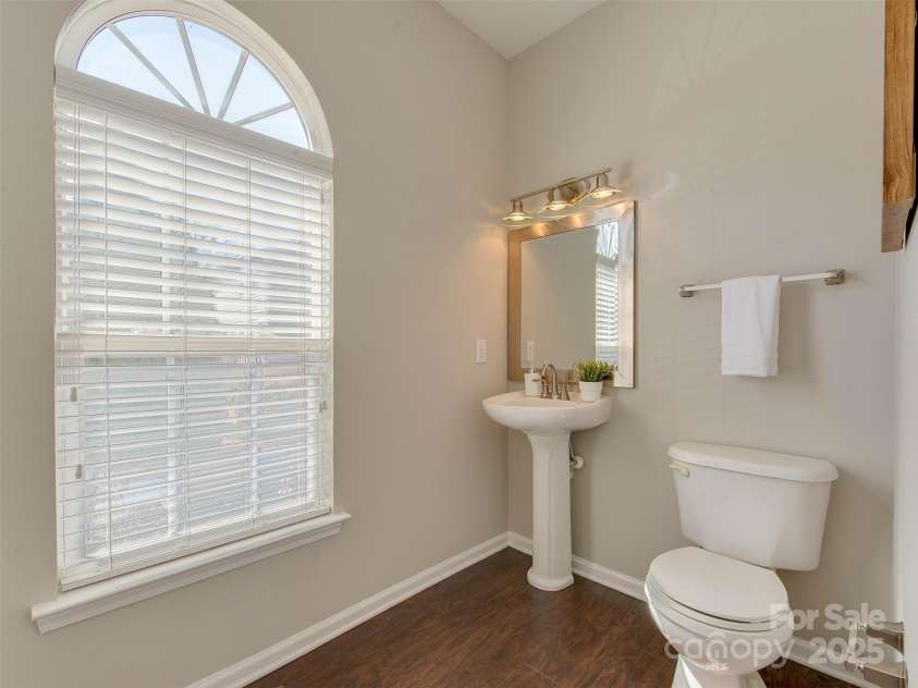 5417 Werburgh Street, Charlotte, NC 28209.  MLS# CAR4235693, YatesRealty ID 4897. 