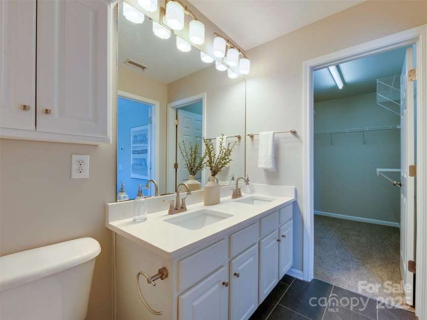 5417 Werburgh Street, Charlotte, NC 28209.  MLS# CAR4235693, YatesRealty ID 4897. 