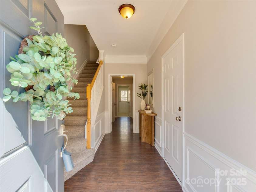 5417 Werburgh Street, Charlotte, NC 28209.  MLS# CAR4235693, YatesRealty ID 4897. 