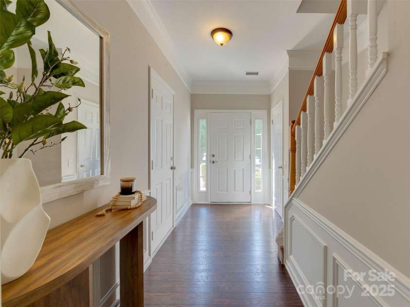 5417 Werburgh Street, Charlotte, NC 28209.  MLS# CAR4235693, YatesRealty ID 4897. 