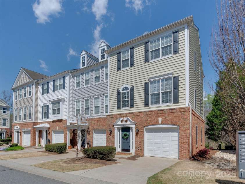 5417 Werburgh Street, Charlotte, NC 28209.  MLS# CAR4235693, YatesRealty ID 4897. 