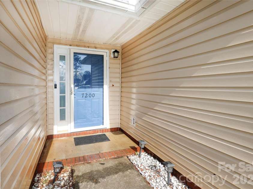 7200 Petal Court, Charlotte, NC 28227.  MLS# CAR4355720, YatesRealty ID 4897. 