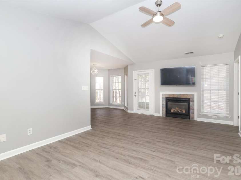 7200 Petal Court, Charlotte, NC 28227.  MLS# CAR4355720, YatesRealty ID 4897. 