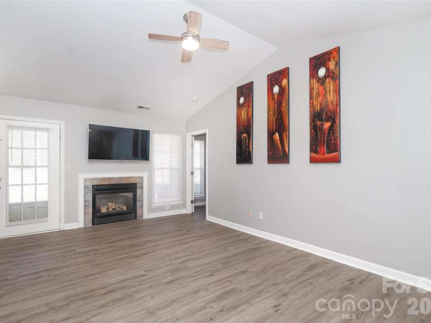 7200 Petal Court, Charlotte, NC 28227.  MLS# CAR4355720, YatesRealty ID 4897. 