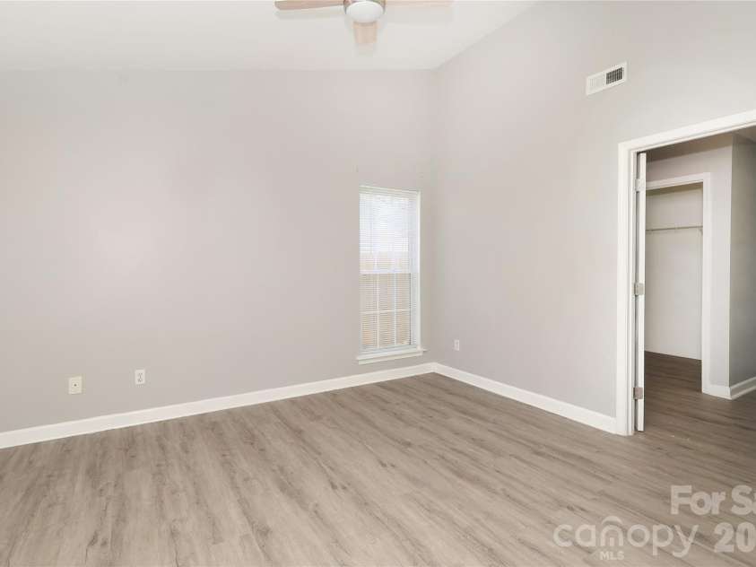 7200 Petal Court, Charlotte, NC 28227.  MLS# CAR4355720, YatesRealty ID 4897. 