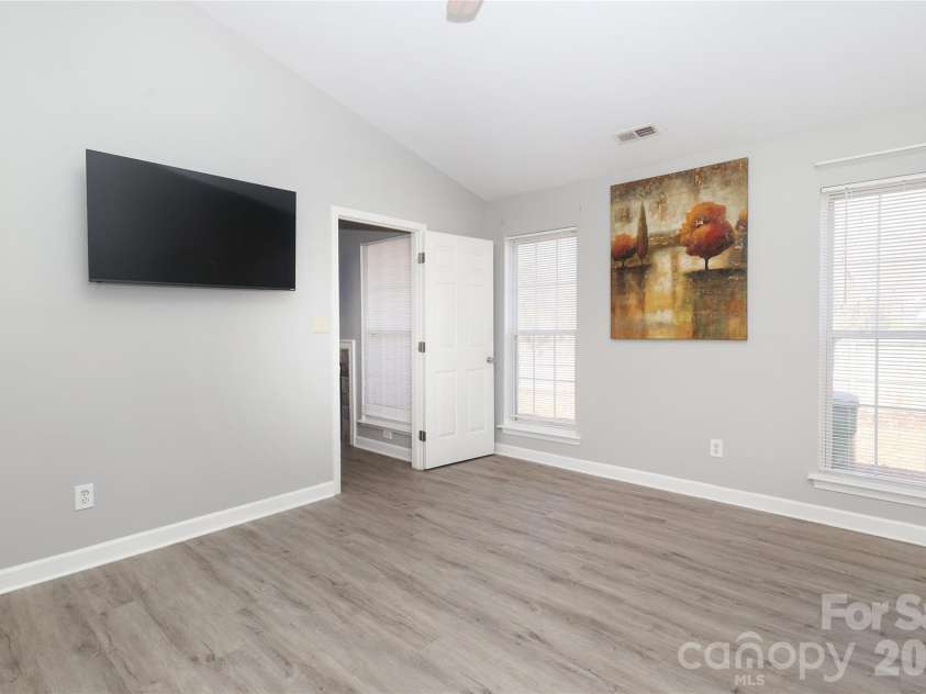 7200 Petal Court, Charlotte, NC 28227.  MLS# CAR4355720, YatesRealty ID 4897. 