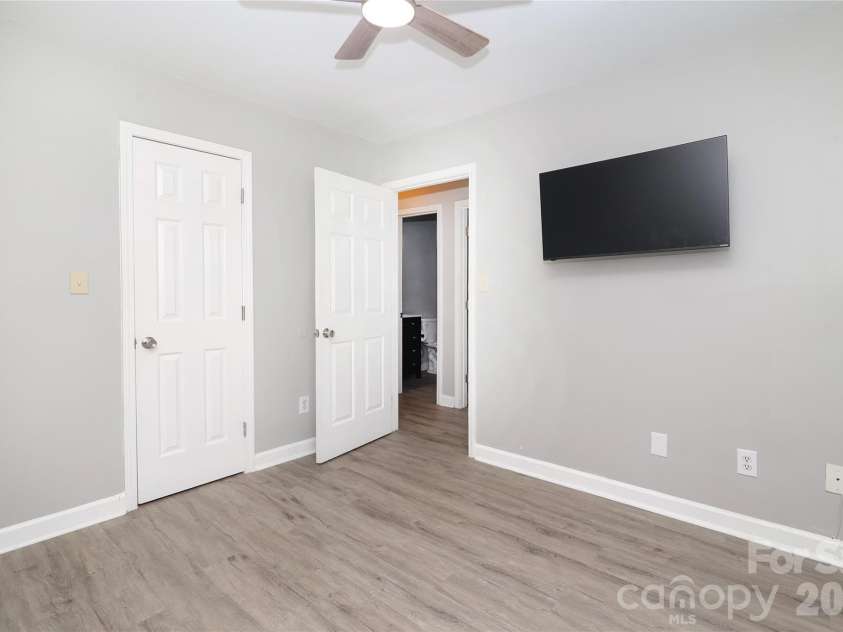 7200 Petal Court, Charlotte, NC 28227.  MLS# CAR4355720, YatesRealty ID 4897. 