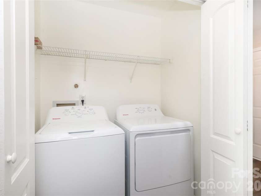 7200 Petal Court, Charlotte, NC 28227.  MLS# CAR4355720, YatesRealty ID 4897. 