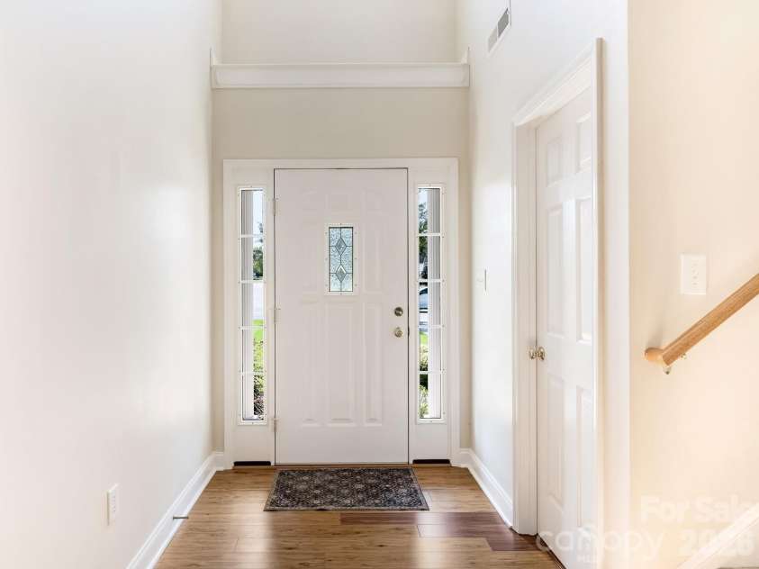7000 Hemby Commons Parkway, Indian Trail, NC 28079.  MLS# CAR4421495, YatesRealty ID 48971. Foyer