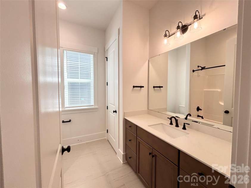 2976 Alveston Drive, Concord, NC 28027.  MLS# CAR4421875, YatesRealty ID 48973. 