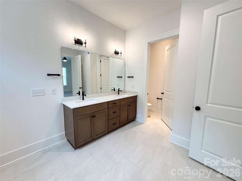 2976 Alveston Drive, Concord, NC 28027.  MLS# CAR4421875, YatesRealty ID 48973. 