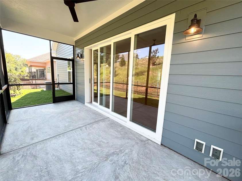 2976 Alveston Drive, Concord, NC 28027.  MLS# CAR4421875, YatesRealty ID 48973. 
