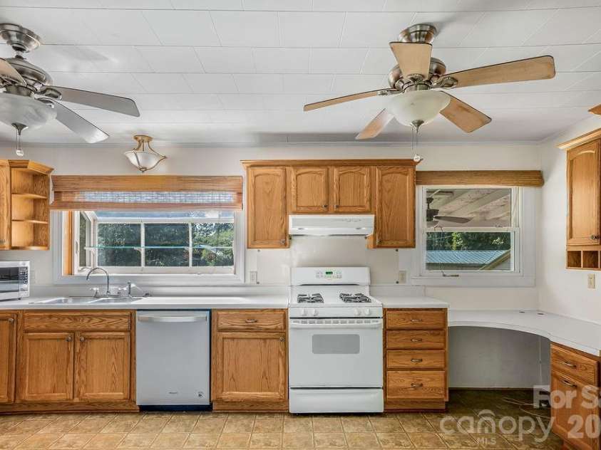 8095 Henry Harris Road, Indian Land, SC 29707.  MLS# CAR4421890, YatesRealty ID 48974. 