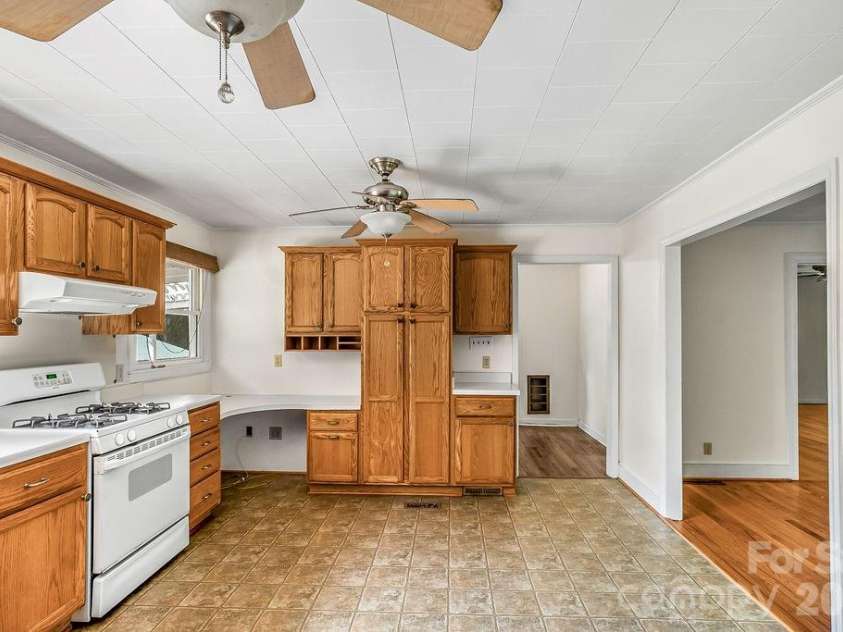 8095 Henry Harris Road, Indian Land, SC 29707.  MLS# CAR4421890, YatesRealty ID 48974. 