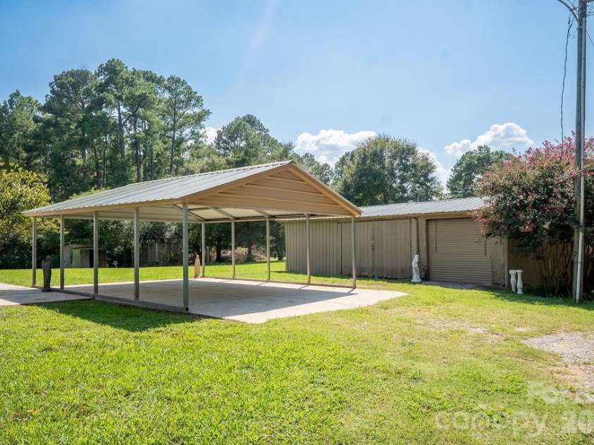 8095 Henry Harris Road, Indian Land, SC 29707.  MLS# CAR4421890, YatesRealty ID 48974. 