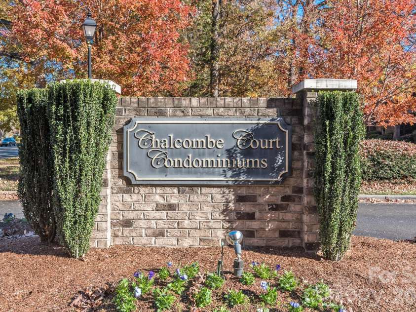 5001 Sharon Road, Charlotte, NC 28210.  MLS# CAR4420767, YatesRealty ID 48975. 