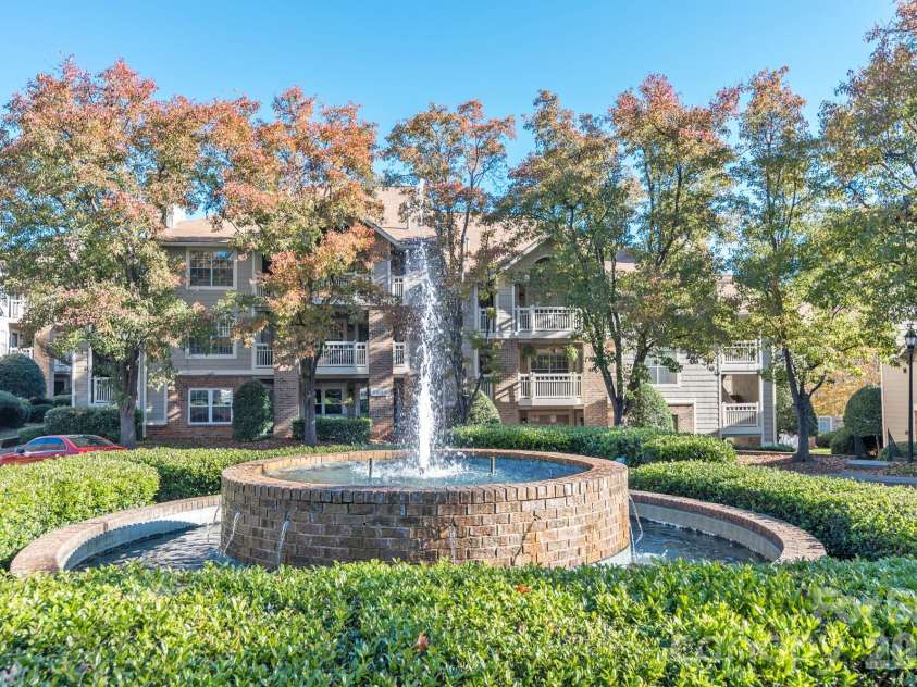 5001 Sharon Road, Charlotte, NC 28210.  MLS# CAR4420767, YatesRealty ID 48975. 