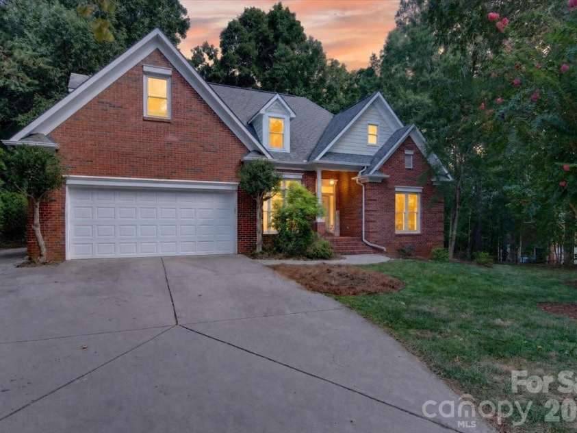 4737 Myers Lane, Harrisburg, NC 28075.  MLS# CAR4421722, YatesRealty ID 48979. 