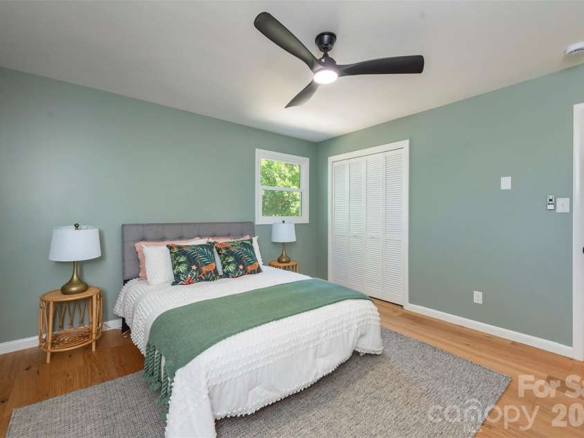 68 Sun Valley Drive, Alexander, NC 28701.  MLS# CAR4421813, YatesRealty ID 48982. 