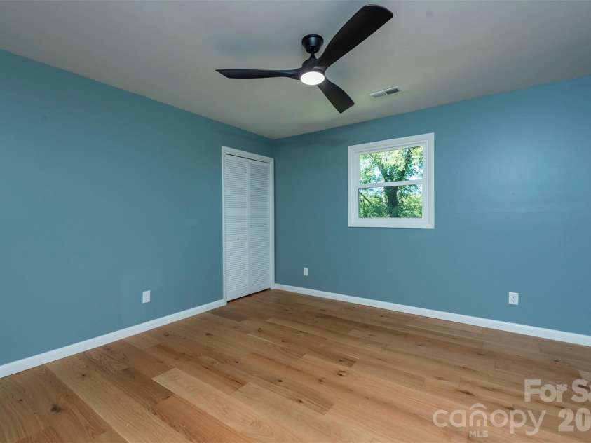 68 Sun Valley Drive, Alexander, NC 28701.  MLS# CAR4421813, YatesRealty ID 48982. 
