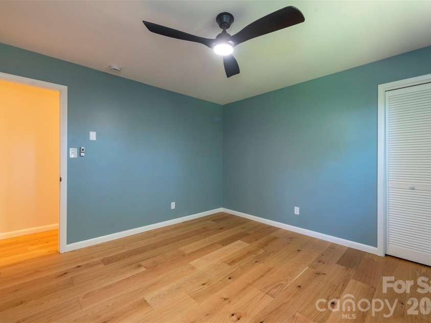 68 Sun Valley Drive, Alexander, NC 28701.  MLS# CAR4421813, YatesRealty ID 48982. 