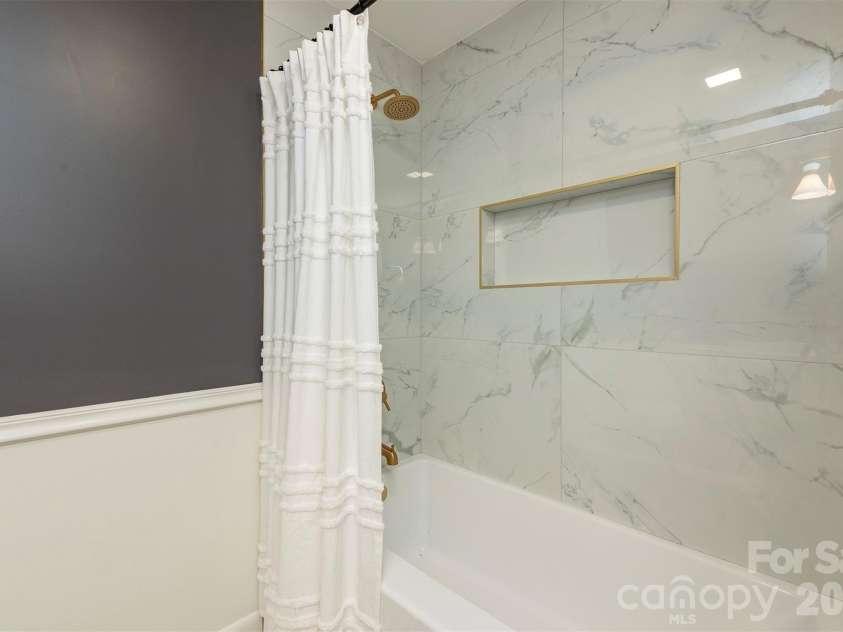 68 Sun Valley Drive, Alexander, NC 28701.  MLS# CAR4421813, YatesRealty ID 48982. 