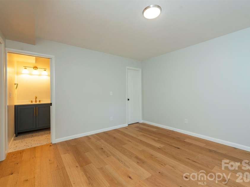 68 Sun Valley Drive, Alexander, NC 28701.  MLS# CAR4421813, YatesRealty ID 48982. 