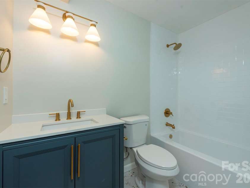 68 Sun Valley Drive, Alexander, NC 28701.  MLS# CAR4421813, YatesRealty ID 48982. 