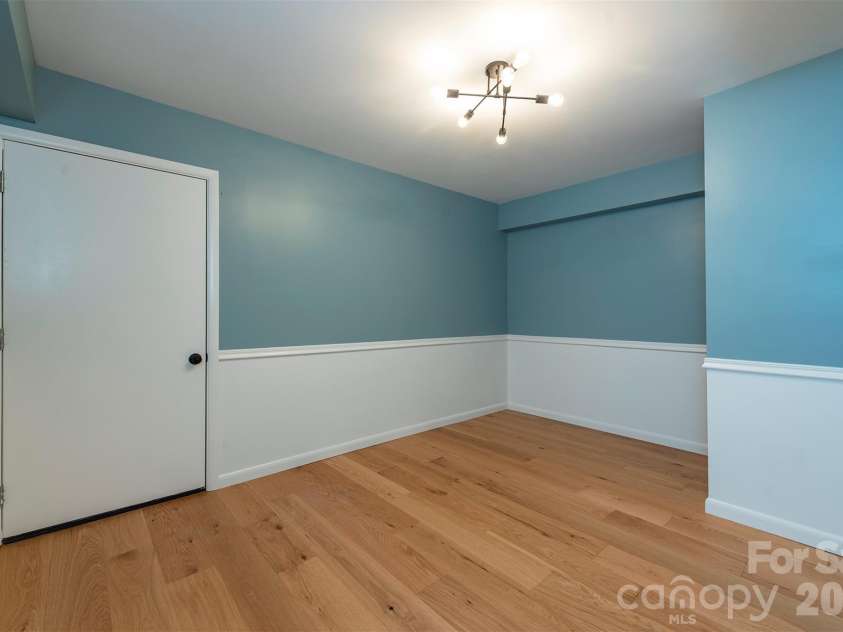68 Sun Valley Drive, Alexander, NC 28701.  MLS# CAR4421813, YatesRealty ID 48982. 