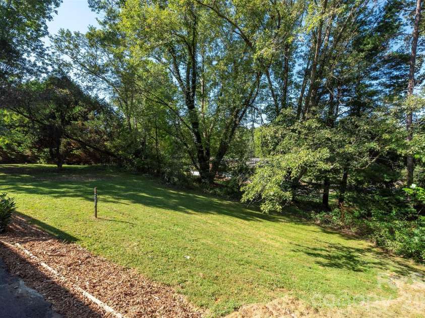 68 Sun Valley Drive, Alexander, NC 28701.  MLS# CAR4421813, YatesRealty ID 48982. 