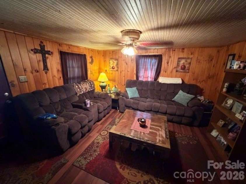 3205 Oran Yount Lane, Granite Falls, NC 28630.  MLS# CAR4421889, YatesRealty ID 48984. 