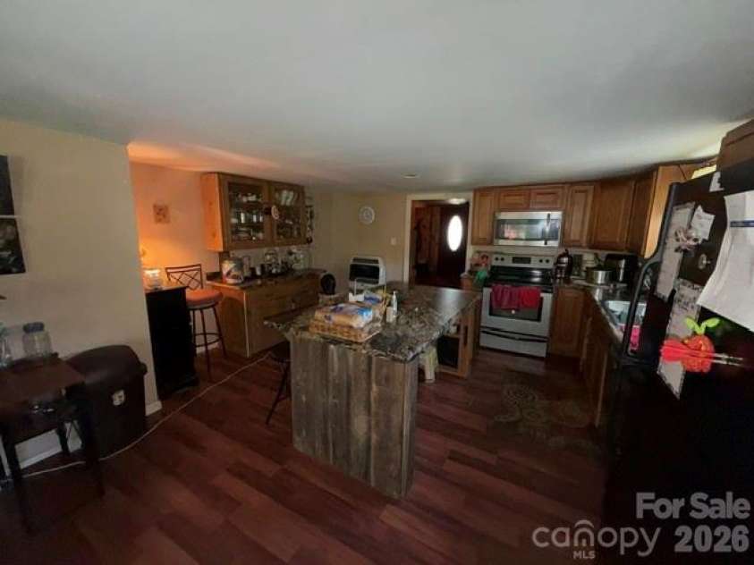 3205 Oran Yount Lane, Granite Falls, NC 28630.  MLS# CAR4421889, YatesRealty ID 48984. 
