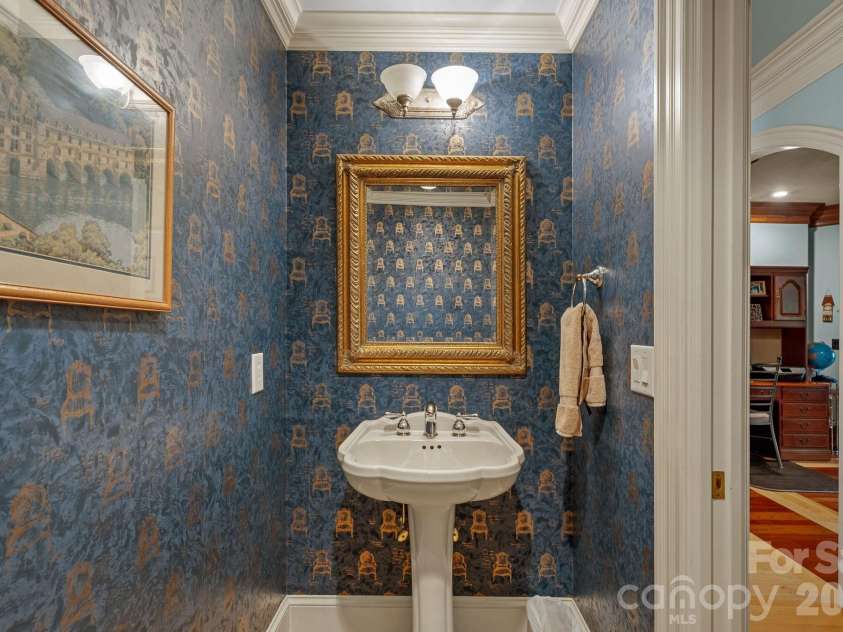 18350 Invergordon Lane, Cornelius, NC 28031.  MLS# CAR4421803, YatesRealty ID 48989. 
