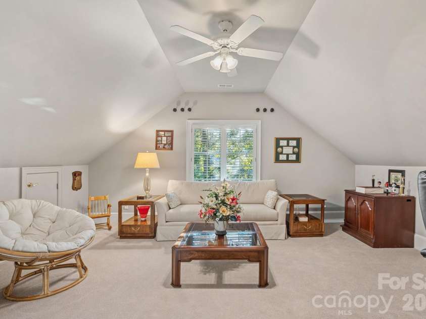 18350 Invergordon Lane, Cornelius, NC 28031.  MLS# CAR4421803, YatesRealty ID 48989. 
