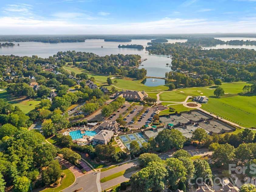 18350 Invergordon Lane, Cornelius, NC 28031.  MLS# CAR4421803, YatesRealty ID 48989. 