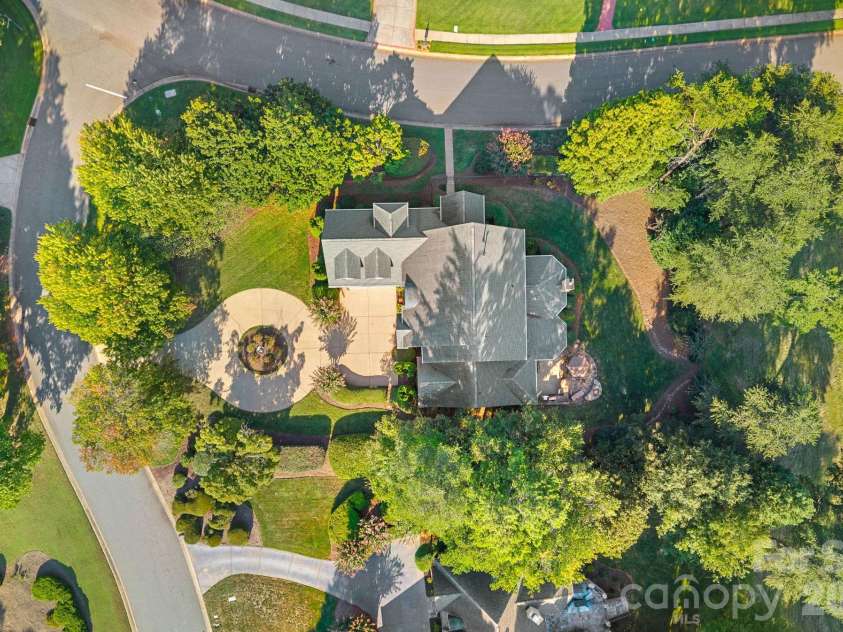 18350 Invergordon Lane, Cornelius, NC 28031.  MLS# CAR4421803, YatesRealty ID 48989. 