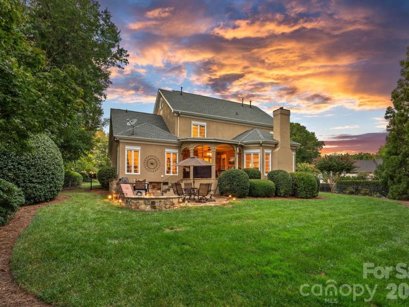 18350 Invergordon Lane, Cornelius, NC 28031.  MLS# CAR4421803, YatesRealty ID 48989. 