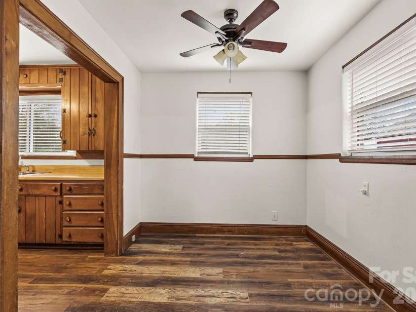 1001 Clemmonsville Road, Winston Salem, NC 27127.  MLS# CAR4341471, YatesRealty ID 4899. 