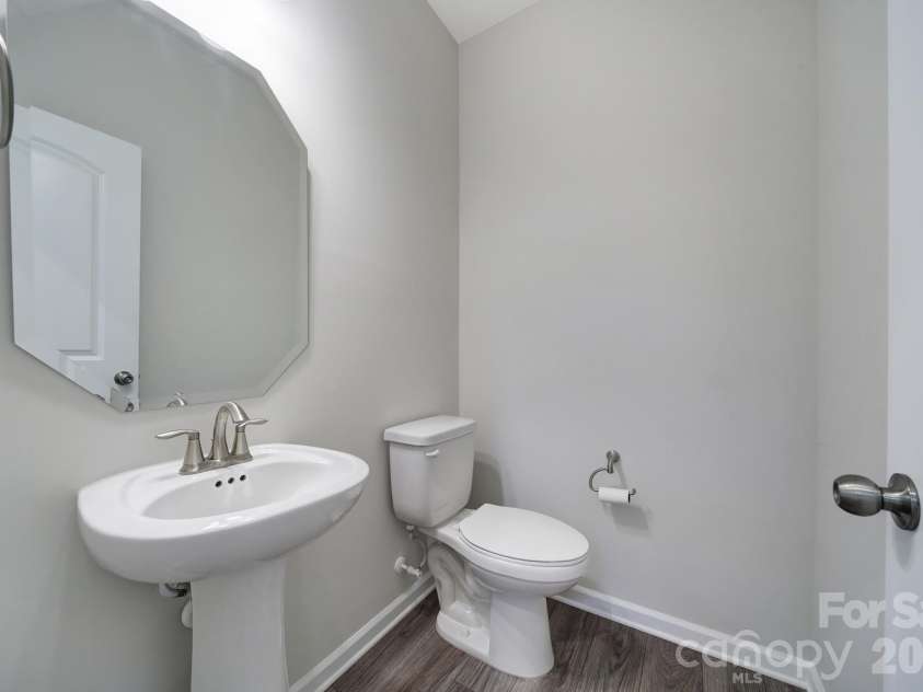 13348 Savaine Street, Charlotte, NC 28278.  MLS# CAR4420023, YatesRealty ID 48992. First Floor Half Bath