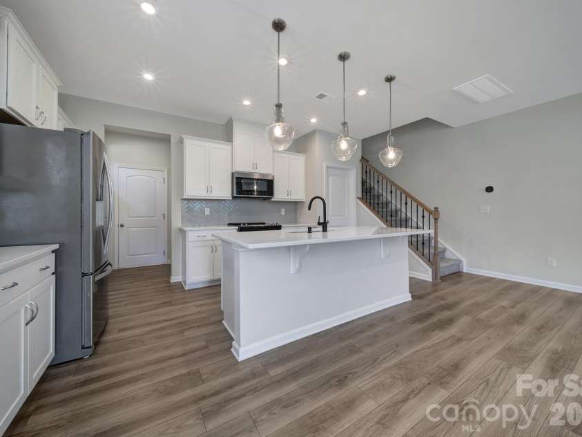 13348 Savaine Street, Charlotte, NC 28278.  MLS# CAR4420023, YatesRealty ID 48992. Kitchen Area