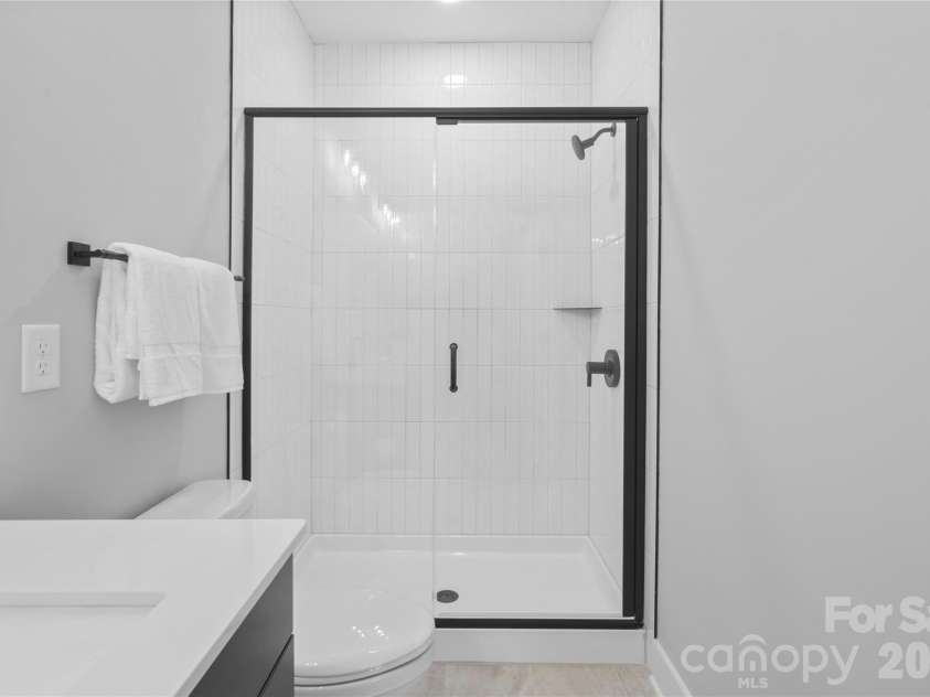 246 Freeland Lane, Charlotte, NC 28217.  MLS# CAR4421913, YatesRealty ID 48995. 