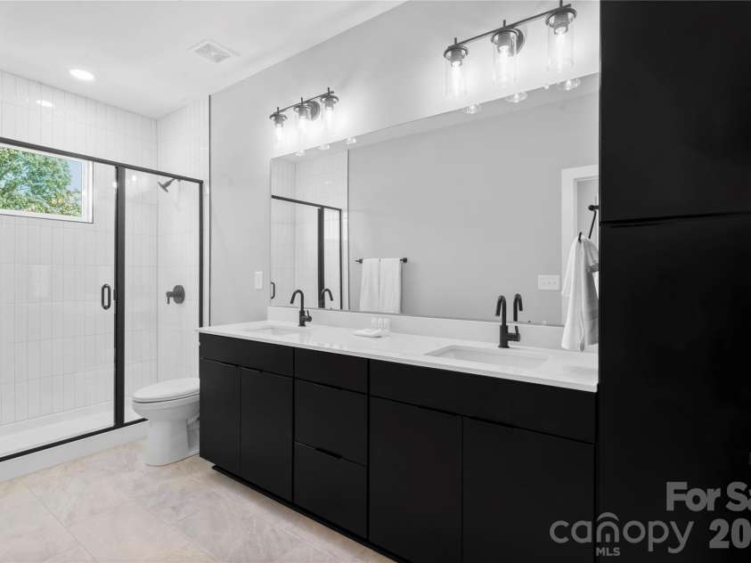 246 Freeland Lane, Charlotte, NC 28217.  MLS# CAR4421913, YatesRealty ID 48995. 
